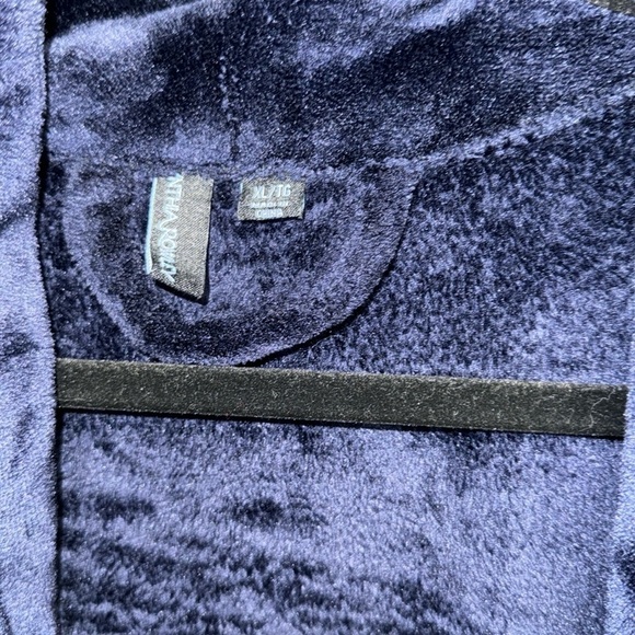 2/$30 Anthropology Cynthia Rawley Robe in navy unisex - Picture 3 of 4